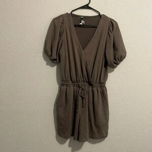 Nine West romper size small